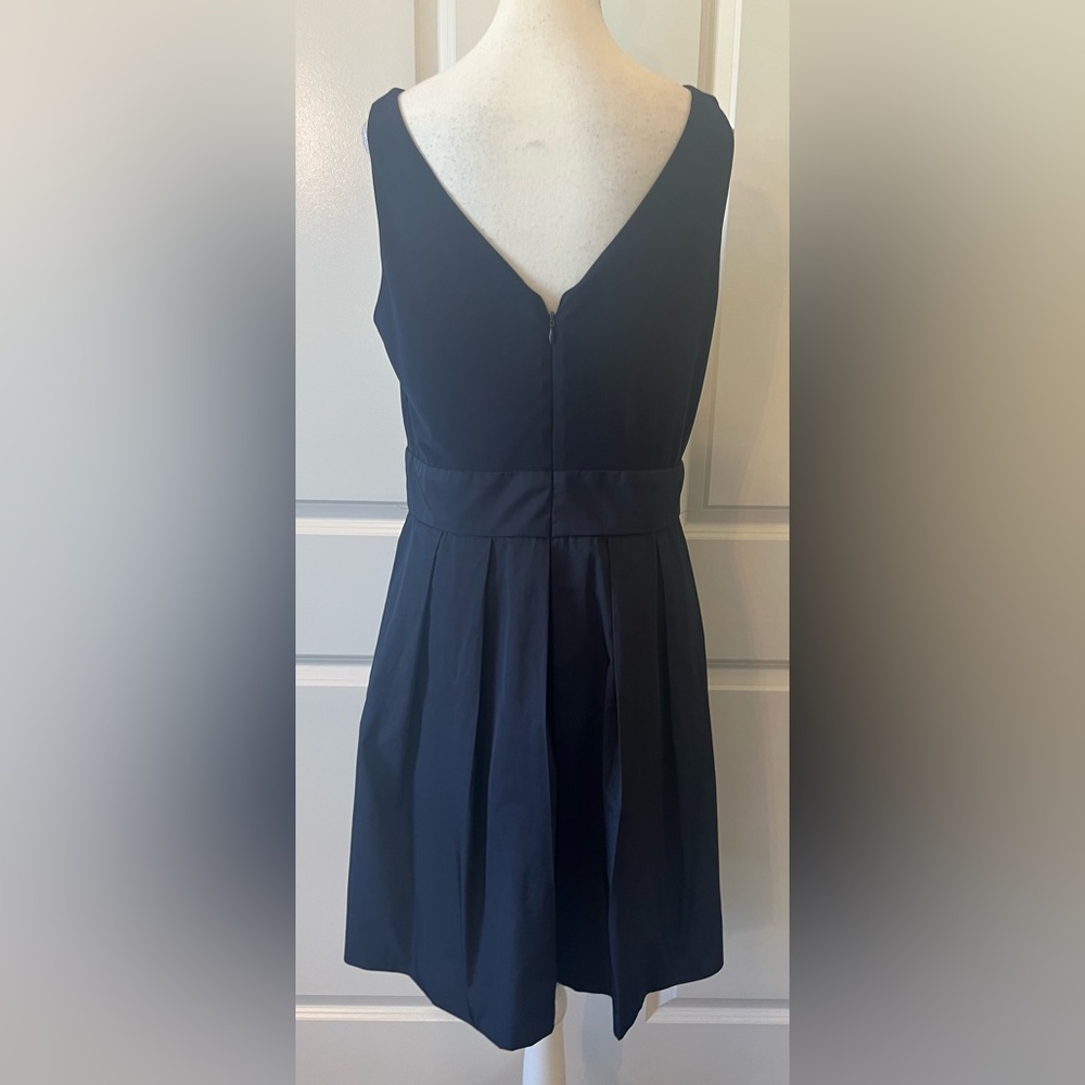 Ralph Lauren Yuko Tafetta skirt cocktail sleeveless dress size 12. - Picture 3 of 4